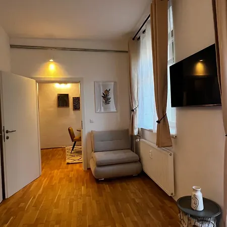 Hidden Gem In Old Town Γκρατς